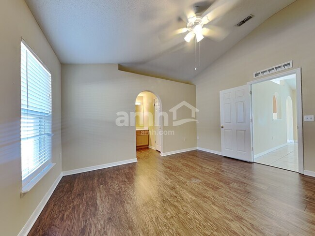 Building Photo - 11414 Ivy Flower Loop