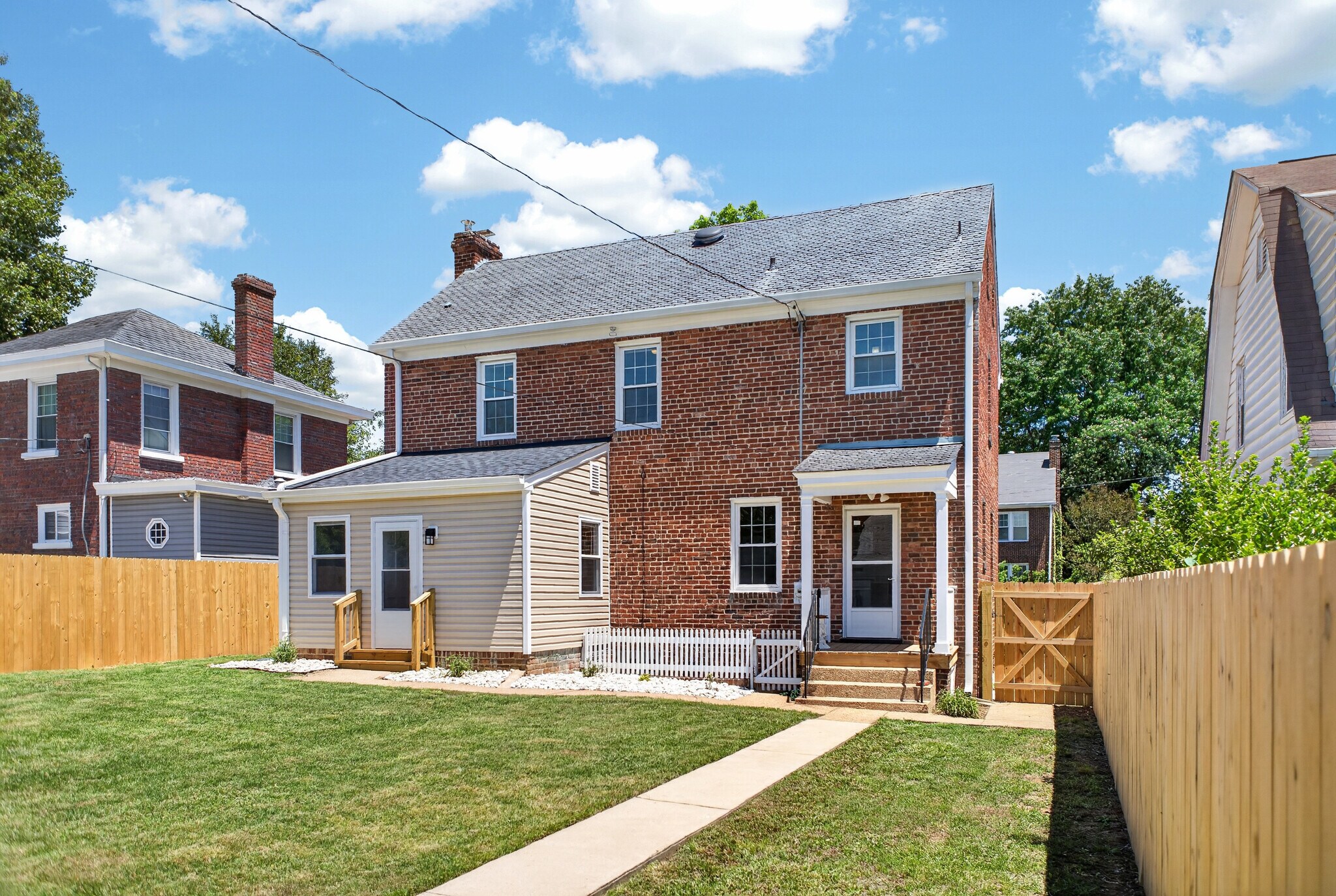 Building Photo - 3208 Griffin Ave