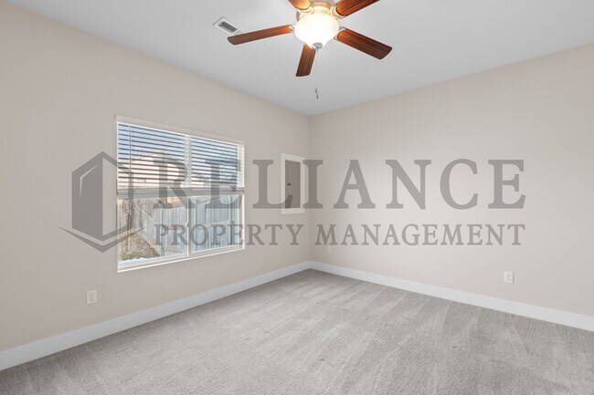 Building Photo - 212 W May St