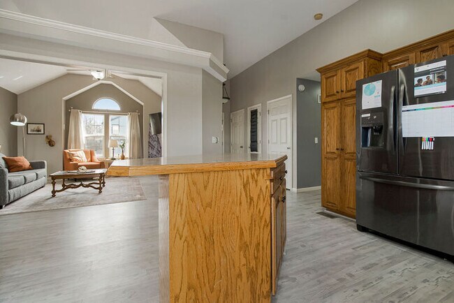 Building Photo - 1918 S Osage St