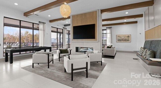 Building Photo - 2546 Perimeter Pointe Pkwy