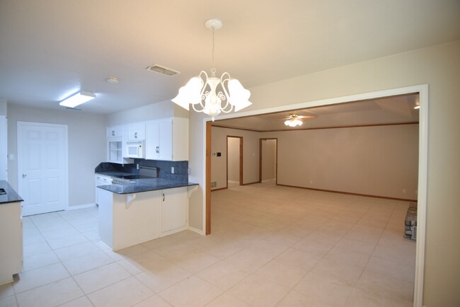 Building Photo - 118 Beaver Loop