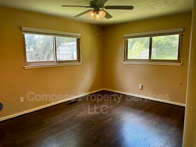 Building Photo - 8919 Whippoorwill Dr
