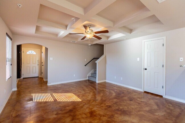 Building Photo - 7314 Colina Way #3