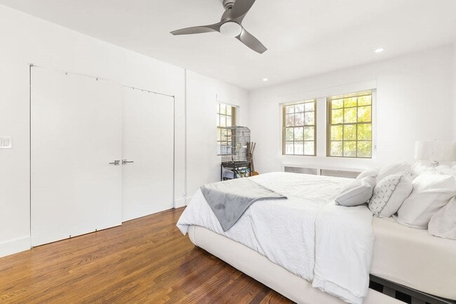 Building Photo - 1490 Beacon St