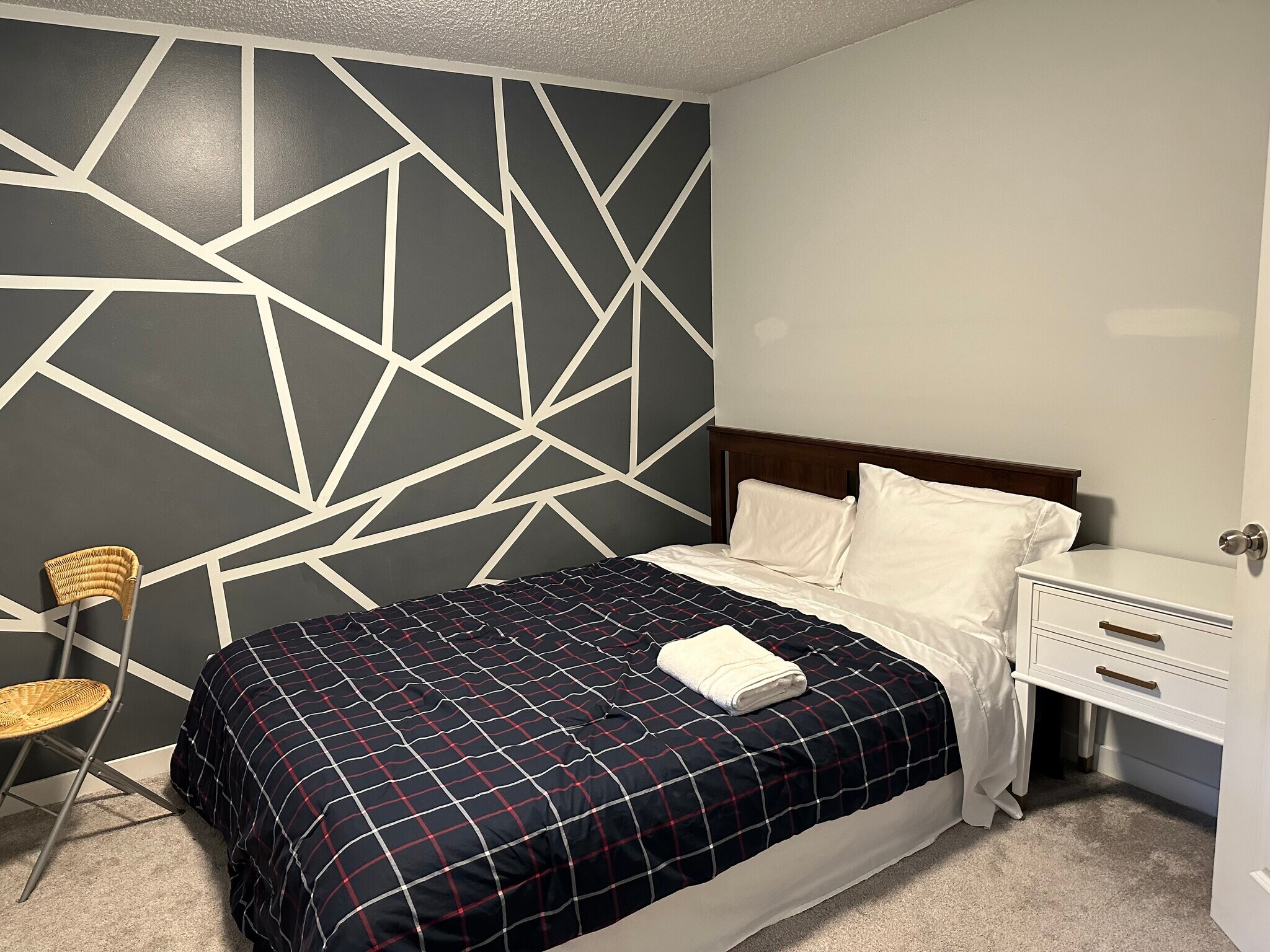 2nd Queen Size Bedroom - 18101 76th Ave W