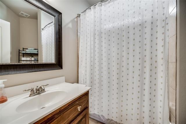 Building Photo - 945 Pheasant Dr
