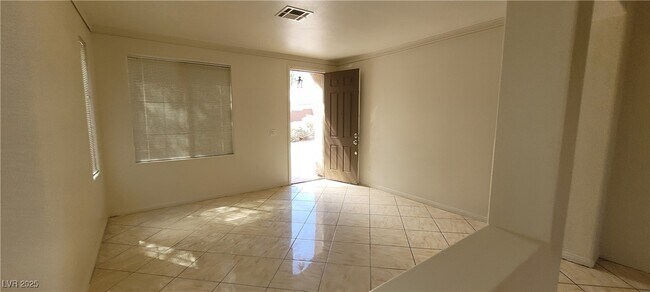 Building Photo - 8198 Rock Meadows Dr