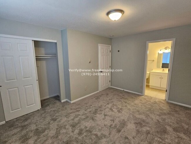 Building Photo - 455 David Ct