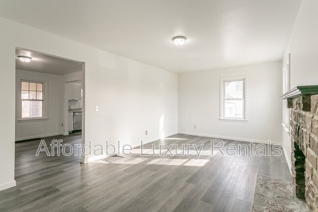 Building Photo - 2868 Brighton Henrietta Town Line Rd