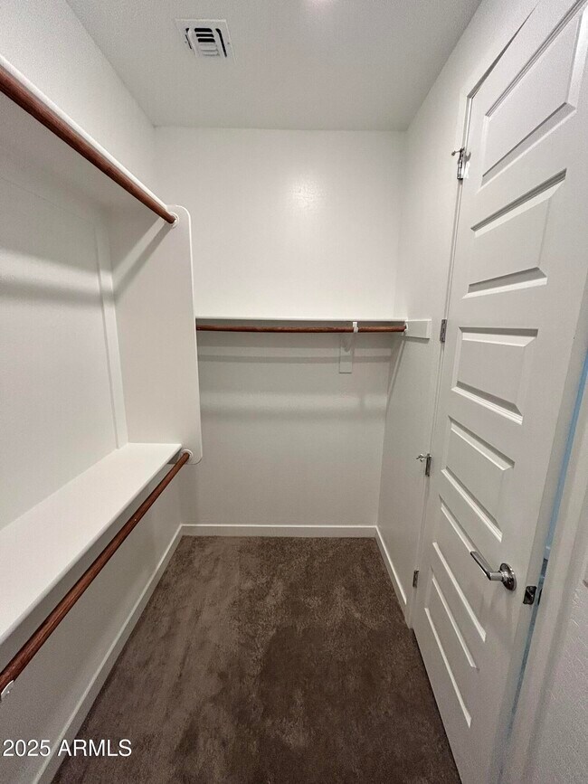 Building Photo - 6581 S Abbey Ln