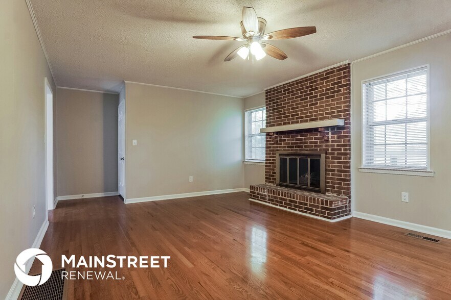 Building Photo - 1299 Glenridge Ln