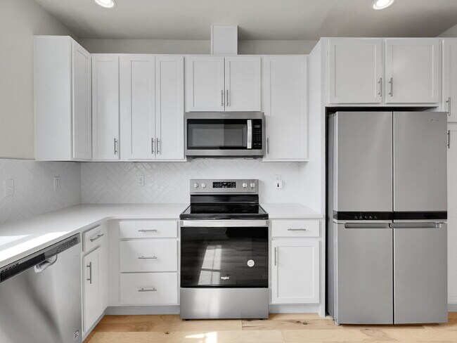 Building Photo - $2,750 - 2 Bed, 2.5 Bath Townhome in Broom...