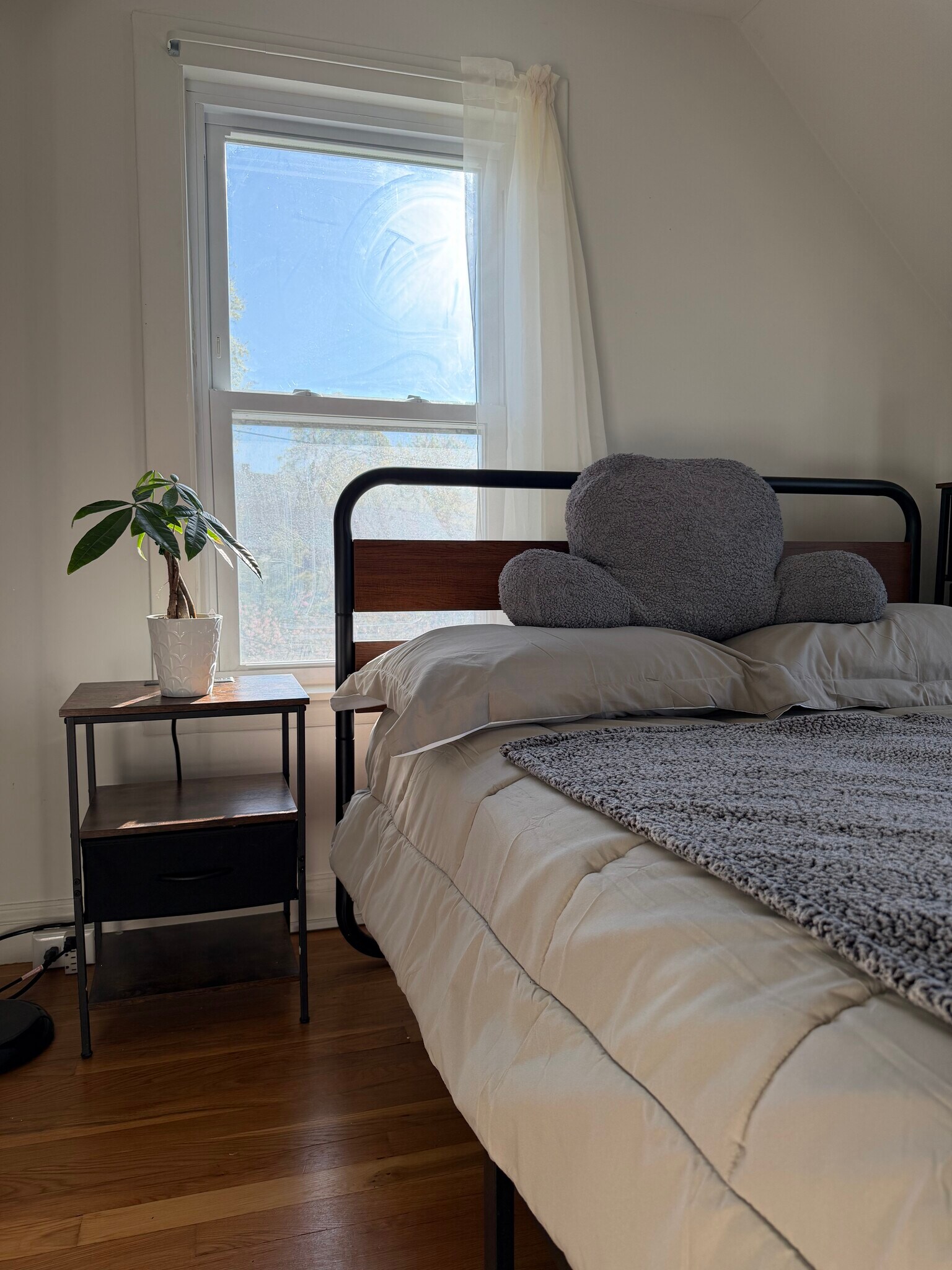 MAIN - 104R Homes Ave