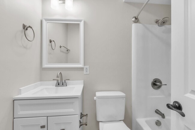 Building Photo - 118 Whitmire Rd