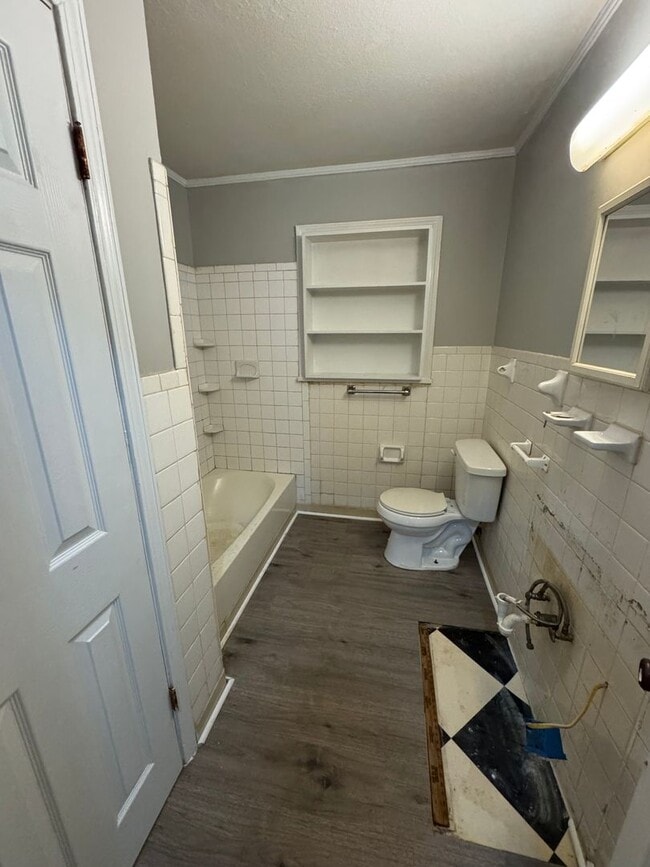 Building Photo - 3BR/1BA Northport