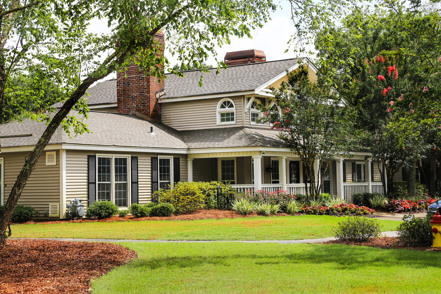 Building Photo - Georgetown Oaks