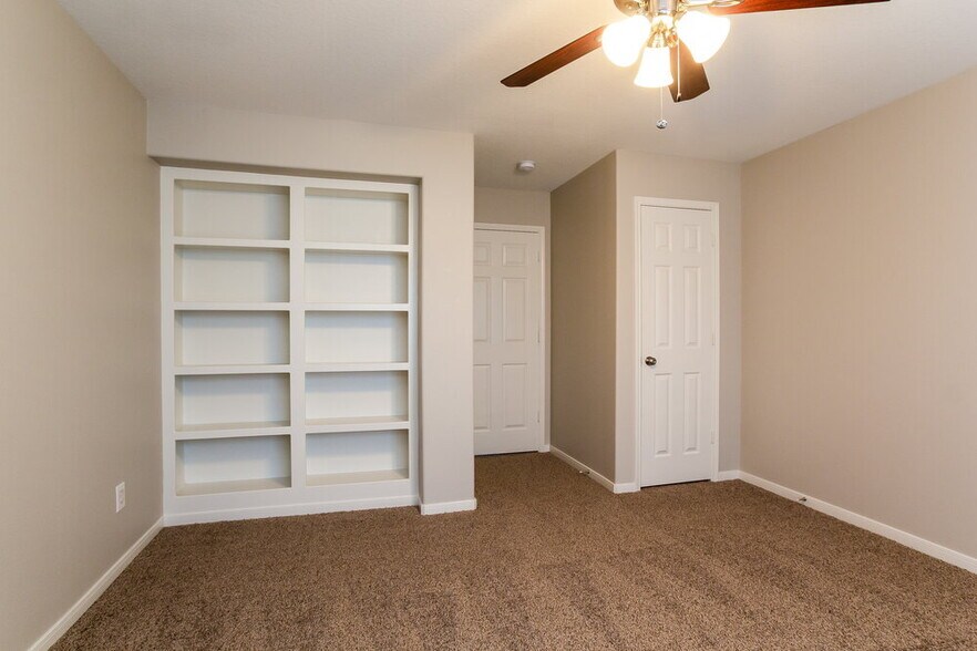 Building Photo - 4227 Forest Rain Ln