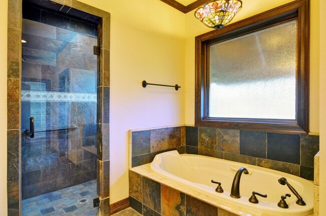 Building Photo - 3407 Penticost St