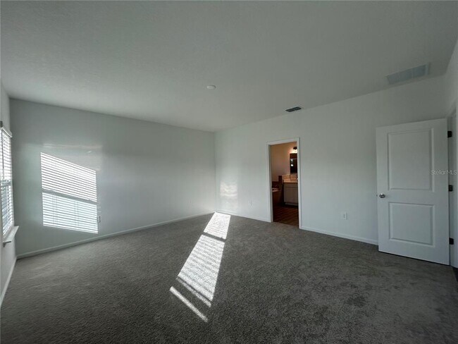Building Photo - 12419 NW 139th Dr