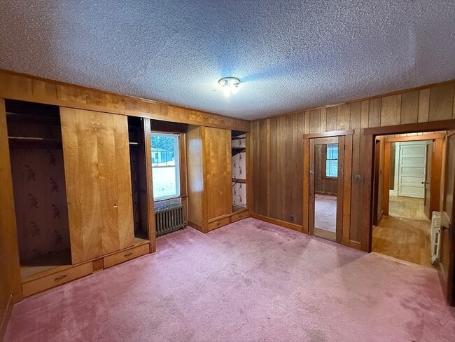 Building Photo - 931 Worcester Rd