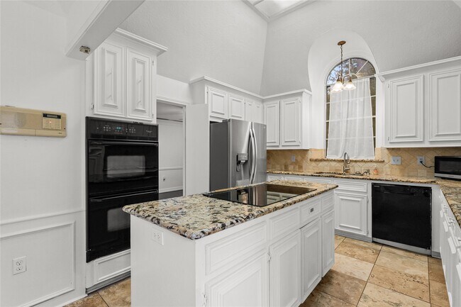 Building Photo - 13206 Chriswood Dr