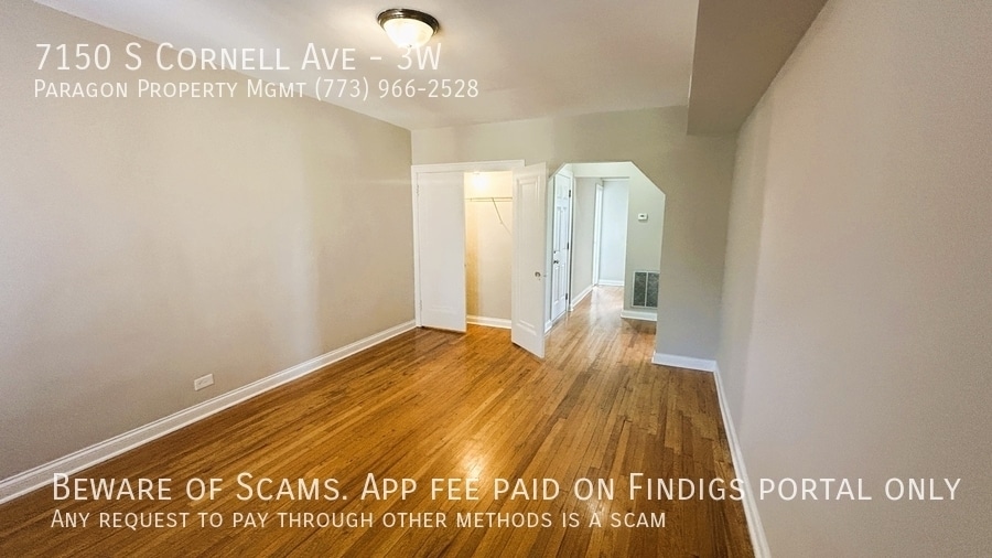 Primary Photo - 7150 S Cornell Ave