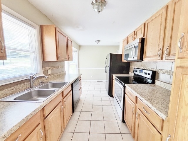 Building Photo - 6006 E 96th St