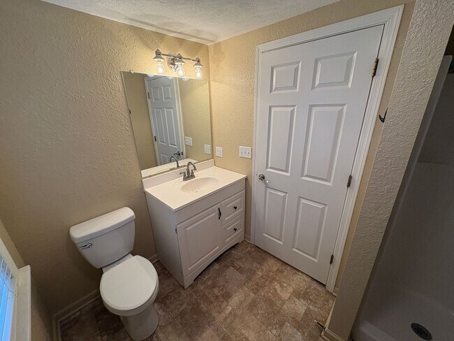 Building Photo - 4145 Randolph St