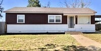 Building Photo - Move-In Ready 3-Bedroom Lamesa Home – Comfortable Classic Charm!