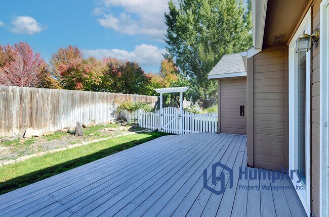 Building Photo - Charming home minutes from Settler's Park