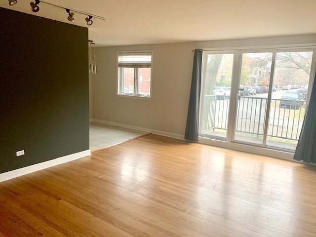 Building Photo - 1264 W Byron St