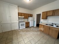 Building Photo - 42 E Franklin St