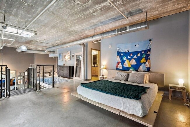 Building Photo - 250 Park Ave