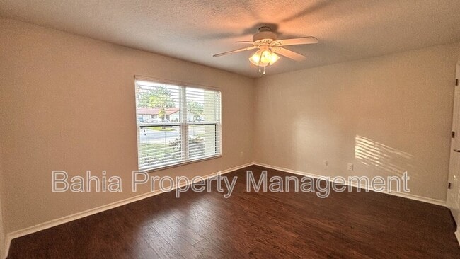 Building Photo - 8215 Saragoza Ct