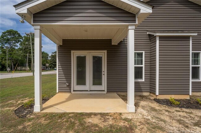 Building Photo - 1213 Branson St