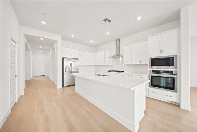Building Photo - 12725 Parakeet Wy