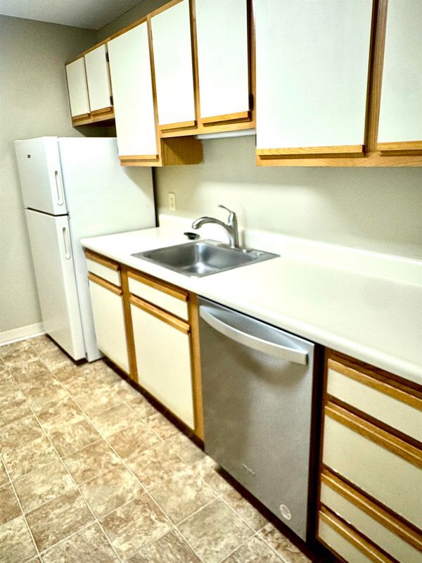 Building Photo - 130 Eastern, Unit #302