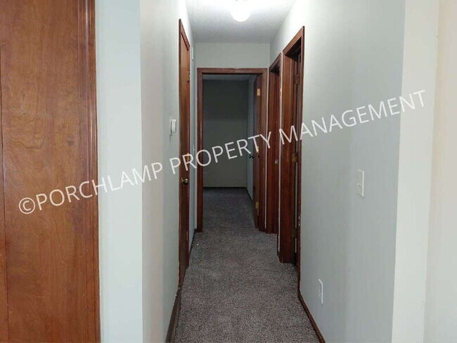 Building Photo - 3142 Kalamazoo Ave SE