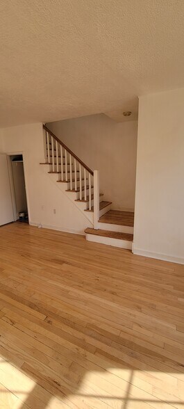 Building Photo - 282 Texas Ave