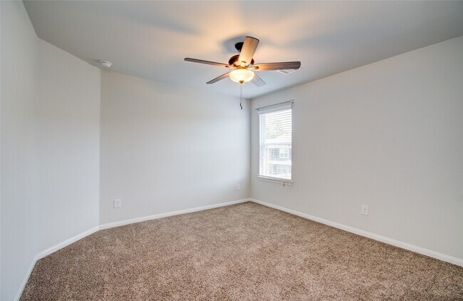 Building Photo - 3504 Cannon Dr