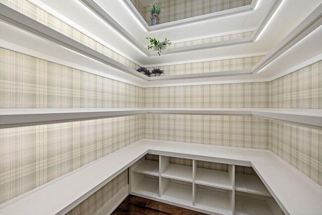 Building Photo - 15699 Panther Lake Dr