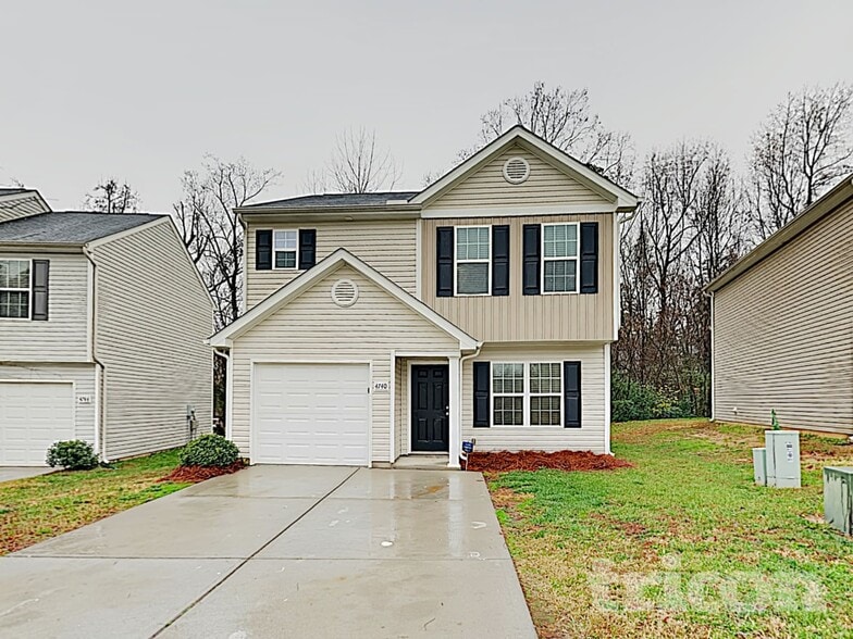 Building Photo - 4740 Brewer Dr