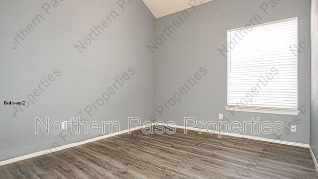 Building Photo - 12107 Valley Quail Dr