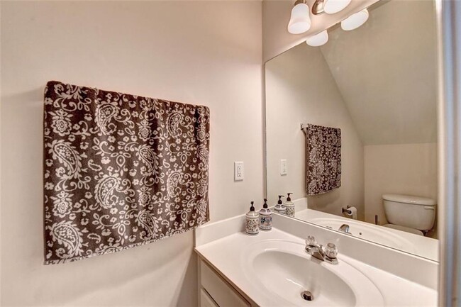 Building Photo - 3601 Postwaite Cir NW