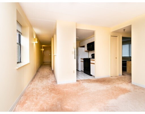 Building Photo - 1933 Commonwealth Ave