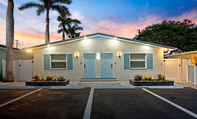 Building Photo - 79 S Brevard Ave