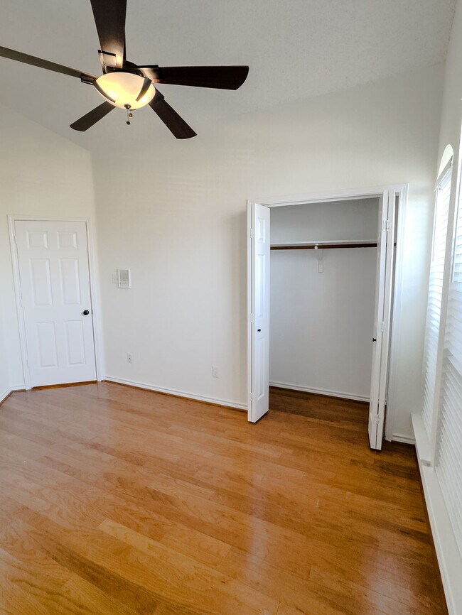 Building Photo - 7305 Netherlands Ln