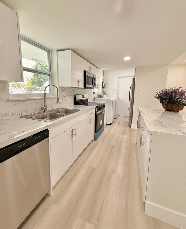 Building Photo - 4431 NW 13th St