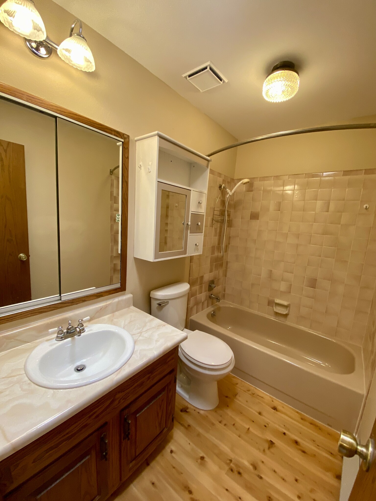 Building Photo - 2302 Cartier Dr